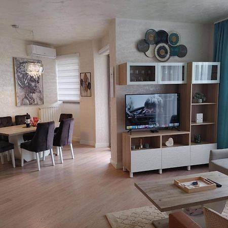 Gigi Apartment Белград Екстер'єр фото